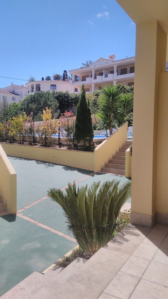 Apartamentos Ap Costas Mercuri