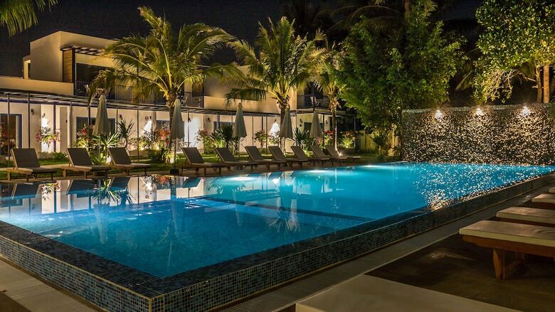 Hotel The B Resort