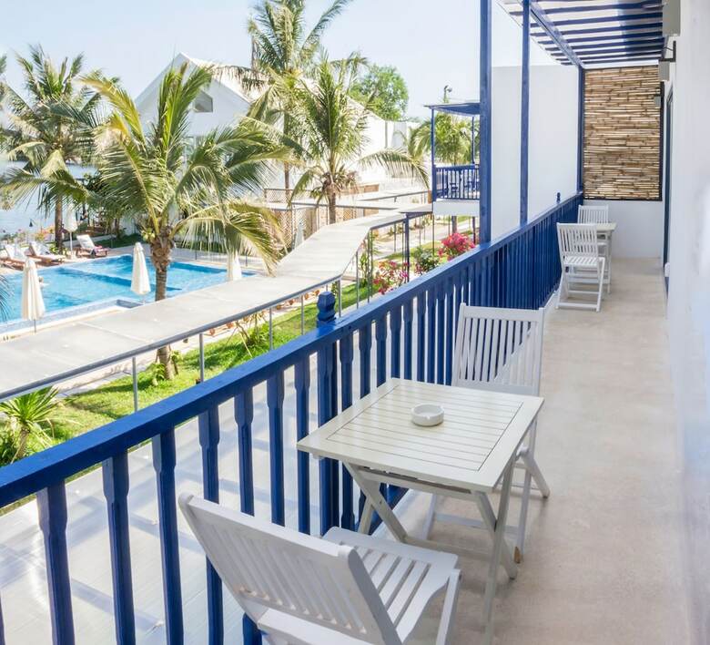 Hotel The B Resort