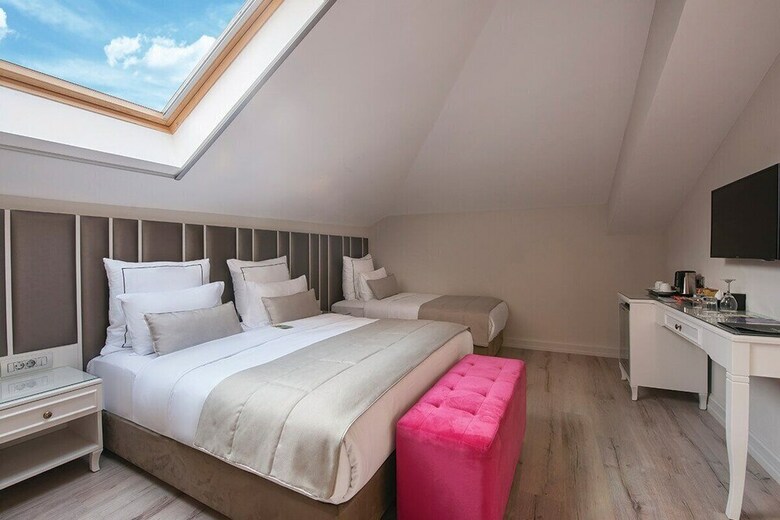 Airport Express Hotel