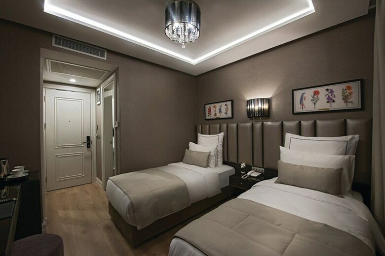Airport Express Hotel