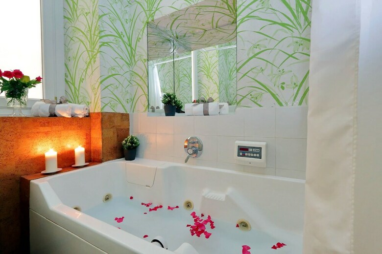 Three Bedrooms Spagna Apartment