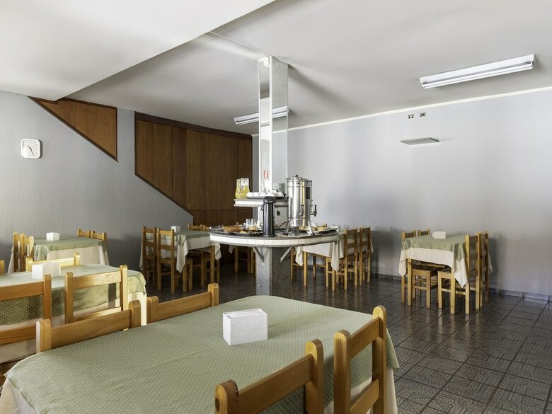 Oyo Hotel Dos Nobres