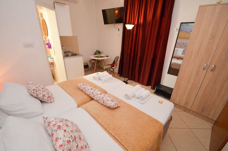 Apartments Tea Kotor