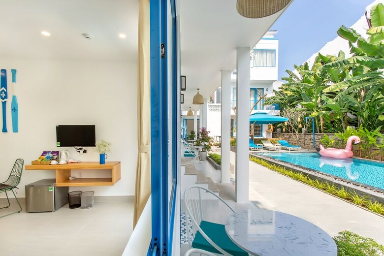 Hotel Santorin Hoian Villa
