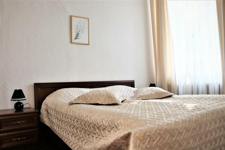 Hostel L�una