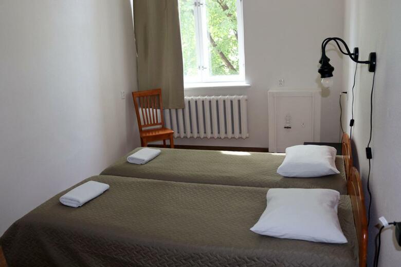 Hostel L�una