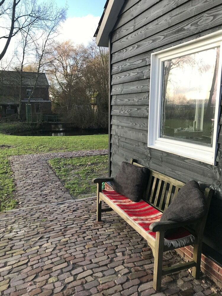 Unique House At Lake Ijsselmeer