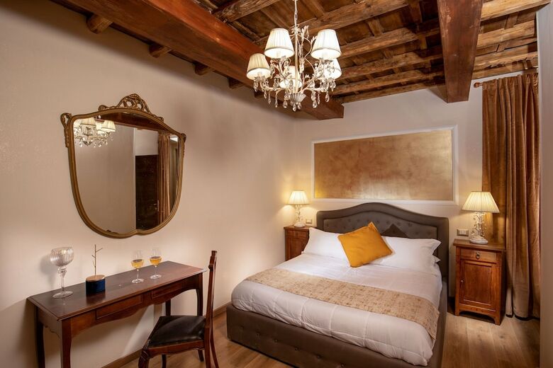 Hotel Cf Laurina
