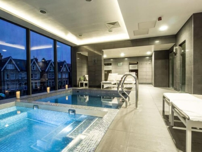 Guildford Harbour Hotel