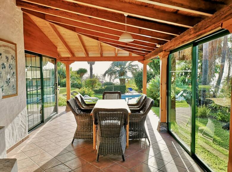 Villa Nanou House