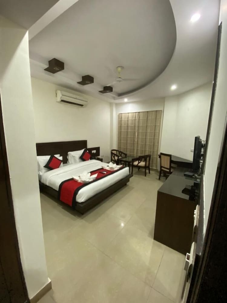 Hotel The Asian Suites Galleria