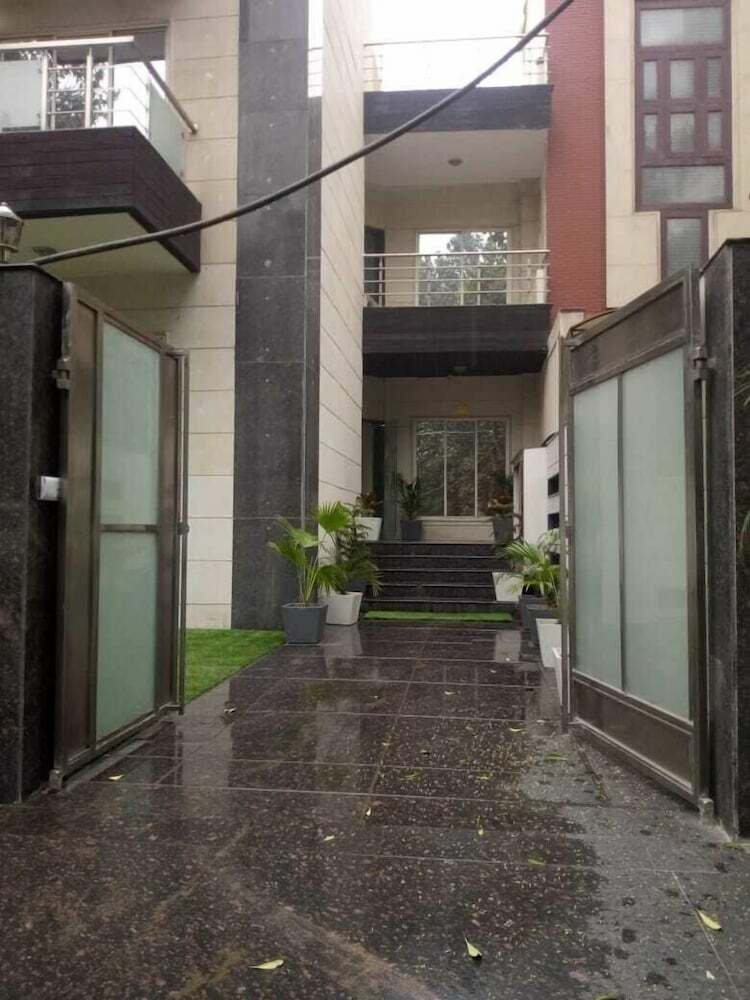 Hotel The Asian Suites Galleria