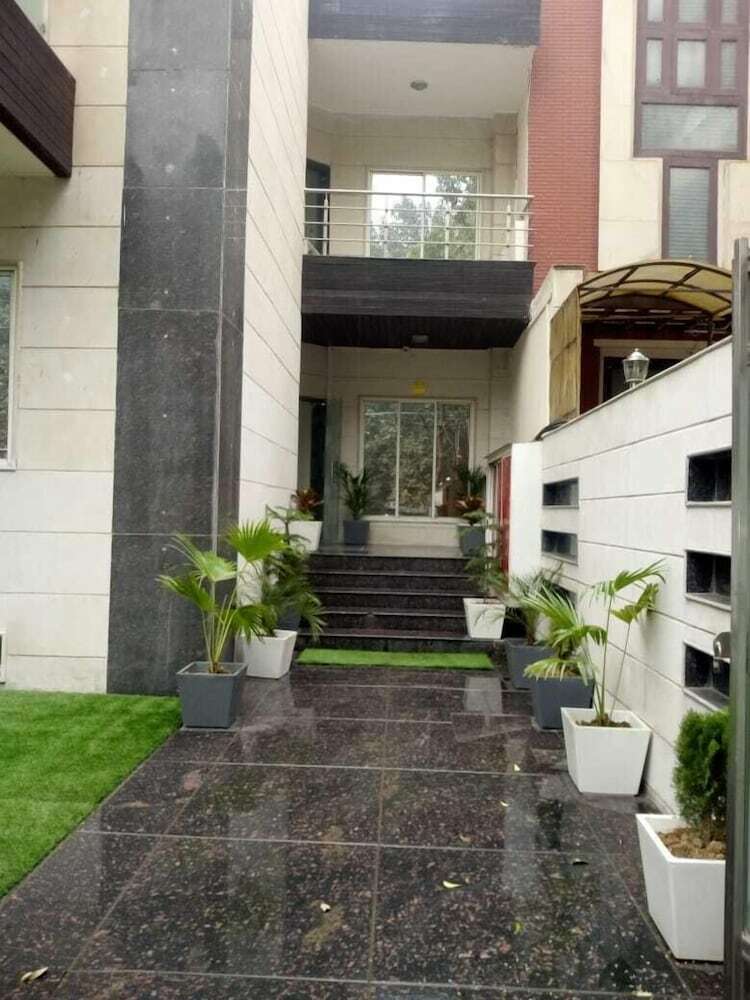 Hotel The Asian Suites Galleria
