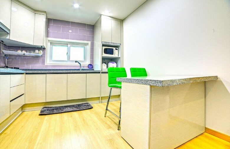 Noblian House