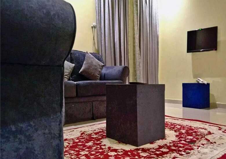 Hotel Tharaa Alebdaa