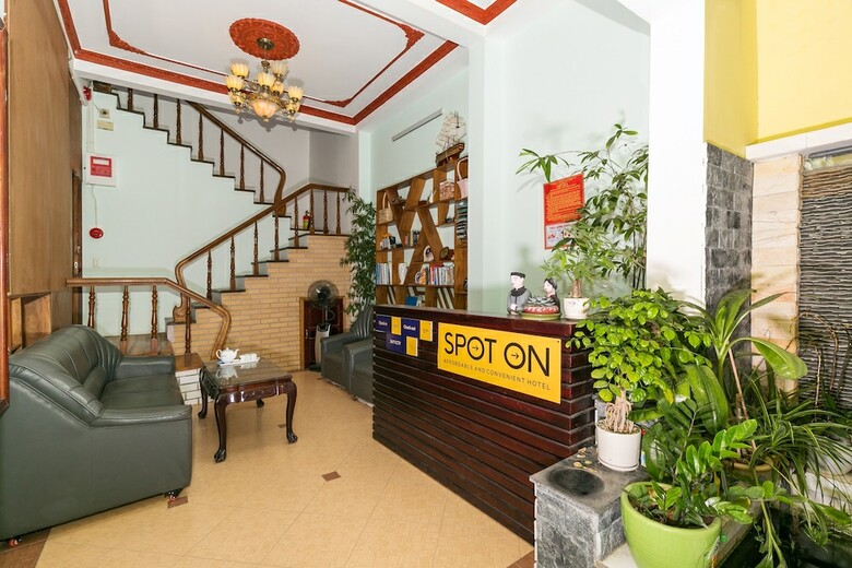 Hostal Spot On 691 Little England Homestay - Hostel