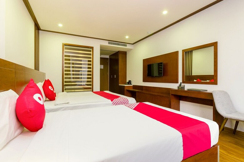 Oyo 759 Phuong Huy Ha Long Hotel