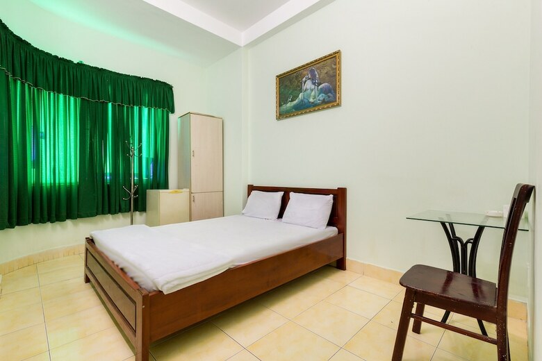 Hotel Oyo 752 Mat Troi Vang