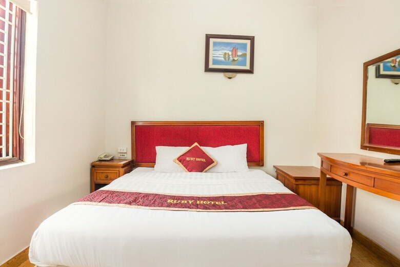 Spot On 767 Ruby Hotel