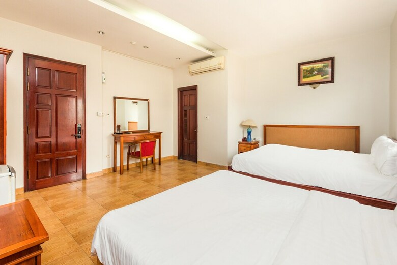 Spot On 767 Ruby Hotel