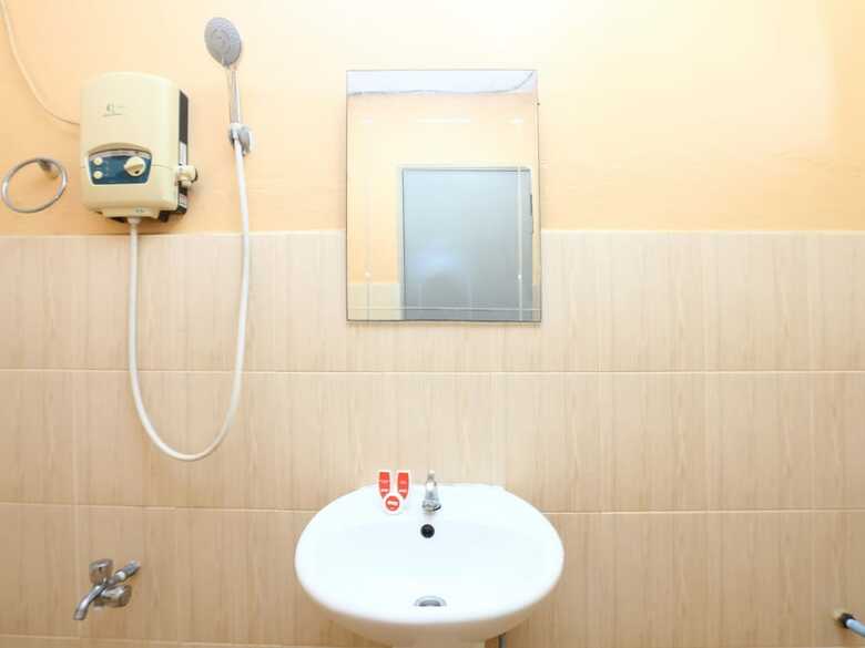 Oyo 89489 Al Ansar Hotel