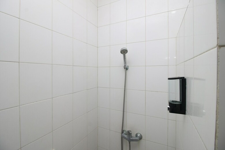 Hotel Airy Laweyan Sutowijoyo 45 Solo