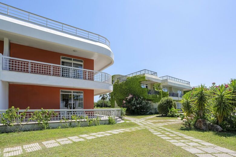 Hotel Simena Holiday Village