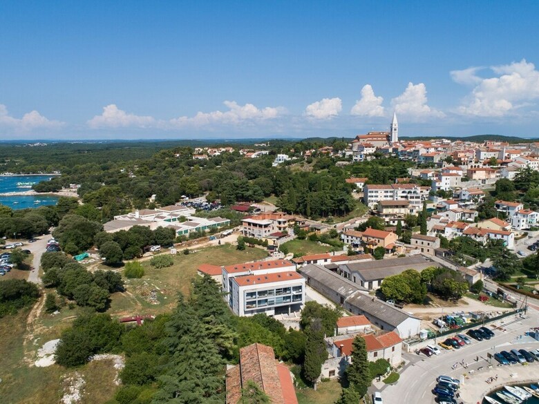 Apartamentos Luxurious Villa In Vrsar Near Beach