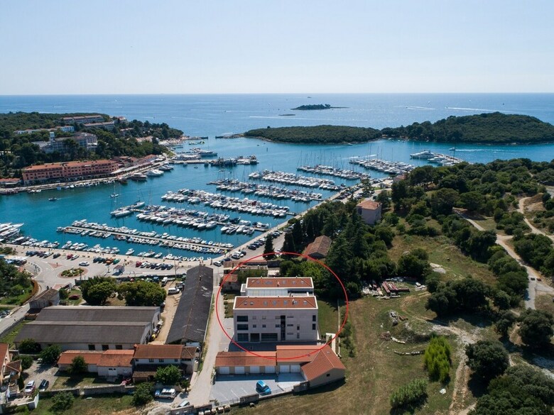 Apartamentos Luxurious Villa In Vrsar Near Beach