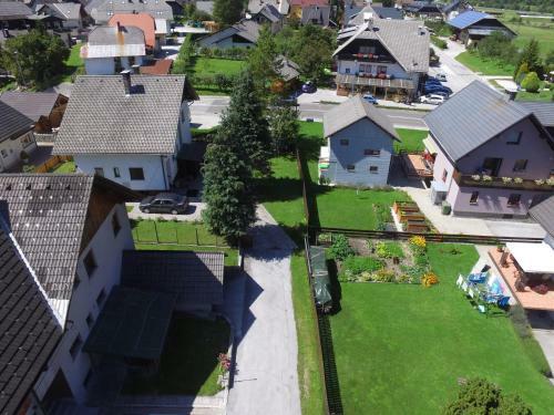 Apartments And Holiday Home Grohar
