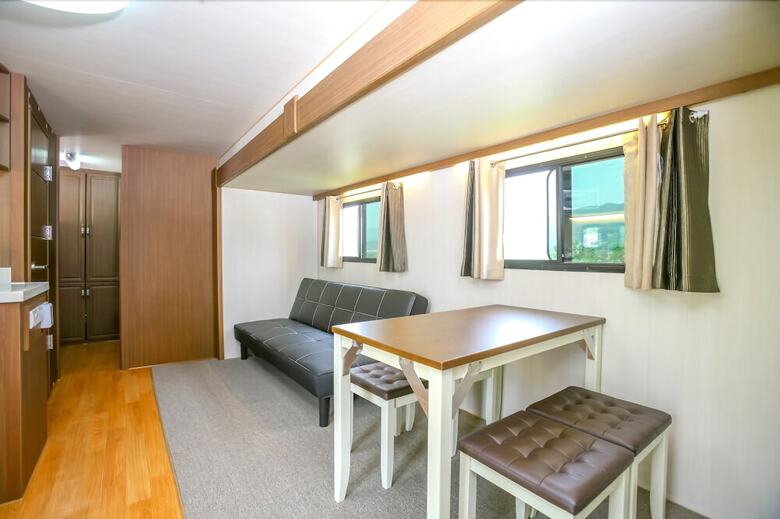 Donghwa Caravan