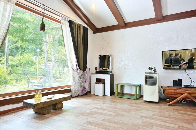 Hongcheon Sol