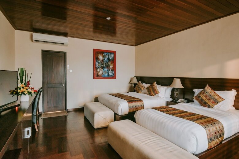 Hotel Arthur Suites By Premier Hospitality Asia