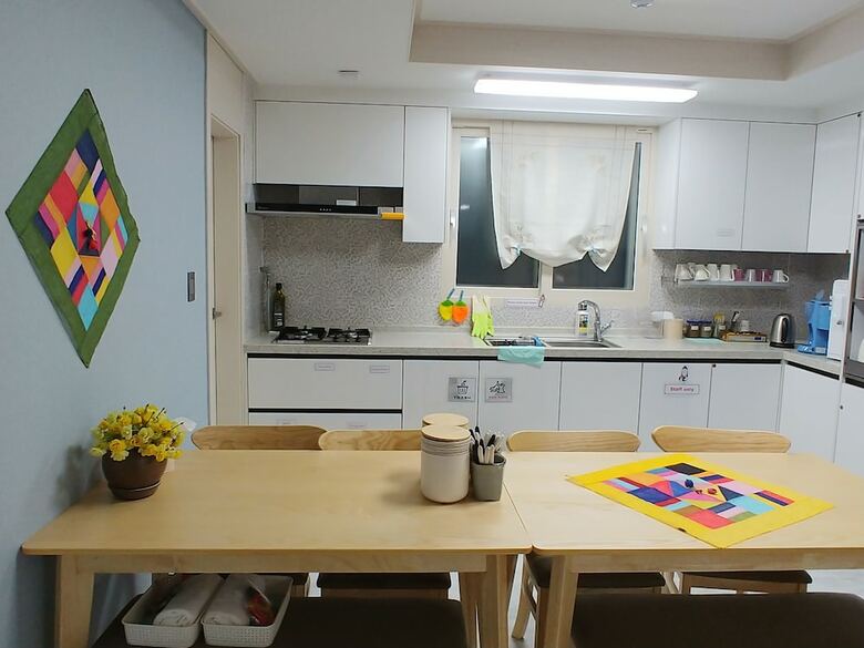 Hostal Friends Guesthouse - Hostel