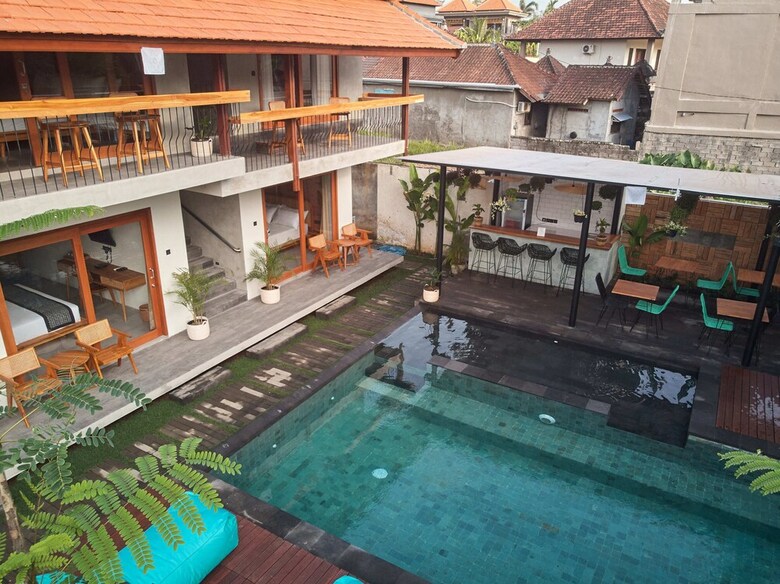 Hotel Kubu Tropis