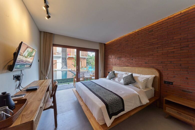 Hotel Kubu Tropis