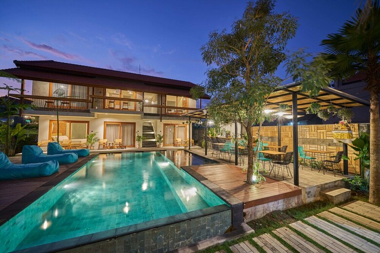 Hotel Kubu Tropis