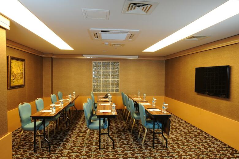Hotel Ramada By Wyndham Istanbul Asia