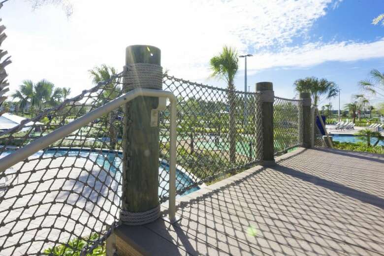 Modern Home With Pool At Storey Lake Sl2742
