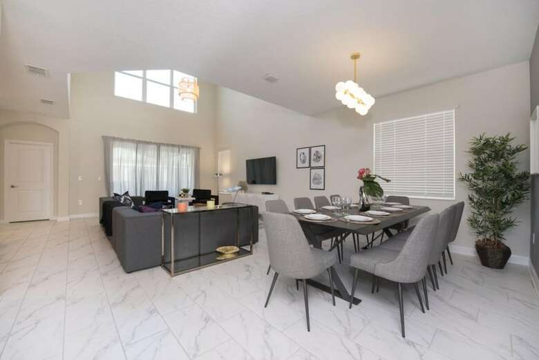 Modern Home With Pool At Storey Lake Sl2742