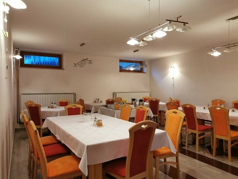 Hotel Rooms And Apartments Panker