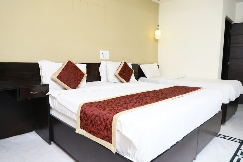 Hotel Hadi Rani Palace