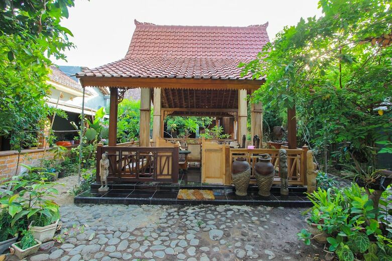 Hostal Spot On 2211 Rumah Singgah 007wijaya