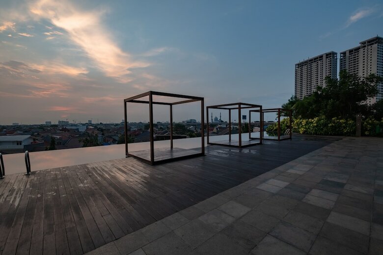 Hostal Oyo 2245 Apartment Grand Kamala Lagoon