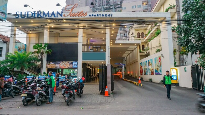 Hotel Capital O 2218 Sudirman Suites