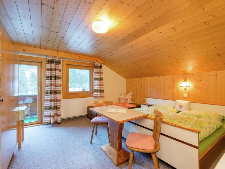 Comfortable Apartment In K�nigsleiten Near Forest