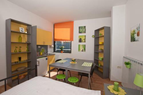Aparthotel Motel Port