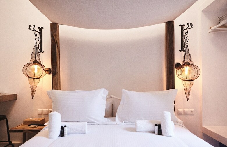 Hotel Art Pantheon Suites In Plaka
