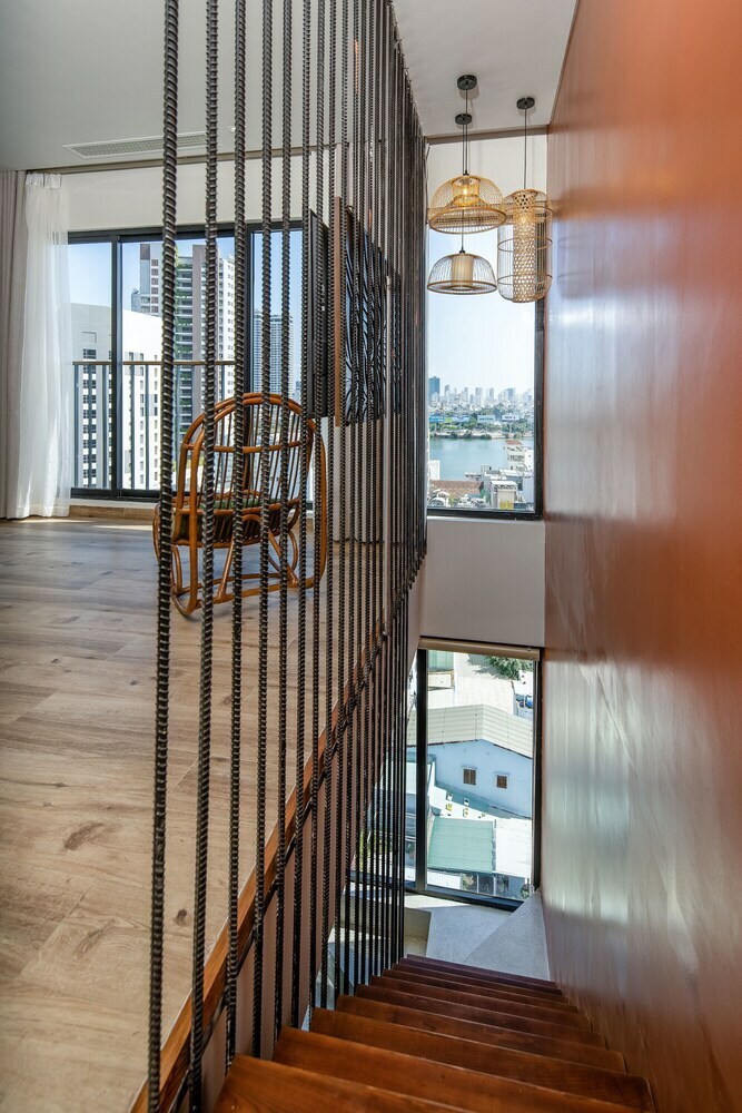 Seahorse Office And Hotel
